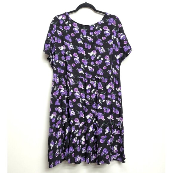 Hot Topic 3 Plus Size Purple Flowers & Skulls Dress 3X 22 24 - Picture 7 of 9